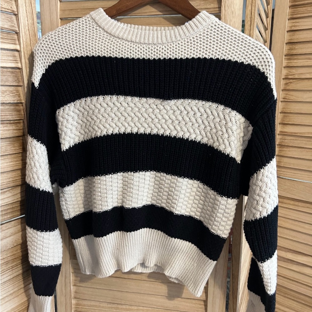 Cozy stripped sweater